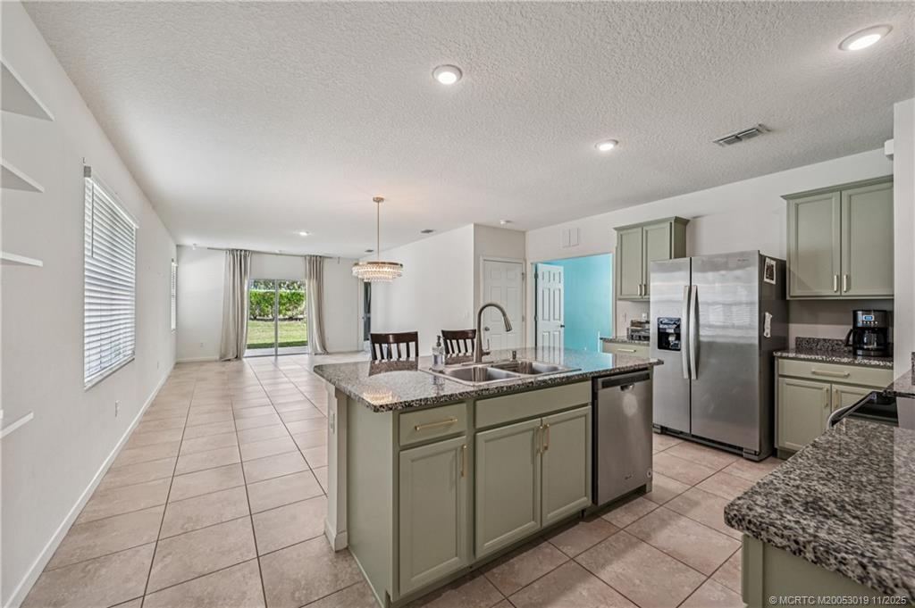 Port St Lucie, Florida 34987, United States, 3 Bedrooms Bedrooms, ,2 BathroomsBathrooms,Residential,Active,246162