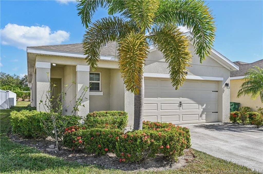 Photo of 11120 SW Hadley Street, Port Saint Lucie, FL 34987 (MLS # M20053019)