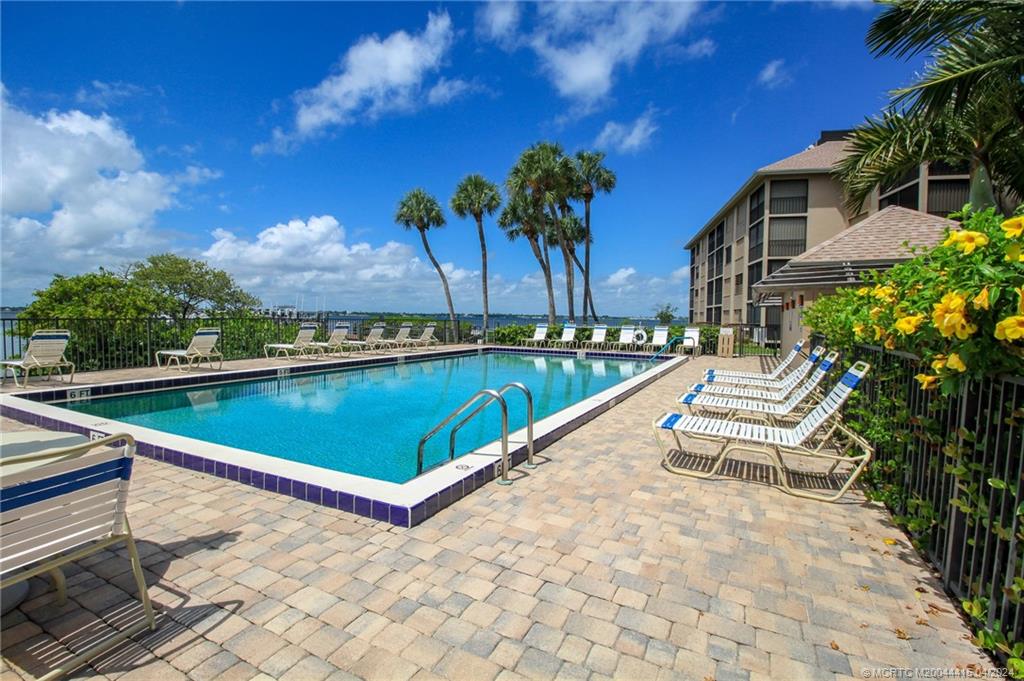 Stuart, Florida 34996, United States, 2 Bedrooms Bedrooms, ,2 BathroomsBathrooms,Residential,Active,60547