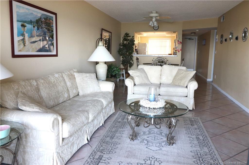 Jensen Beach, Florida 34957, United States, 2 Bedrooms Bedrooms, ,2 BathroomsBathrooms,Residential,Active,60195