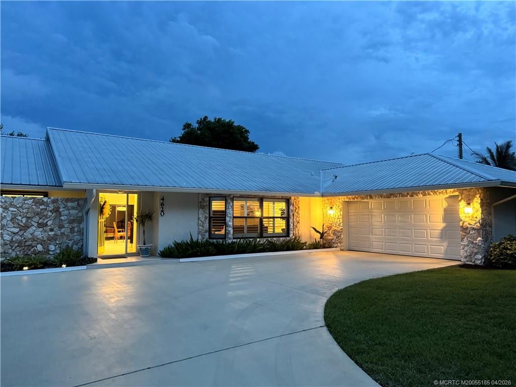 Photo of 4620 SE Quail Trail, Stuart, FL 34997 (MLS # M20055185)
