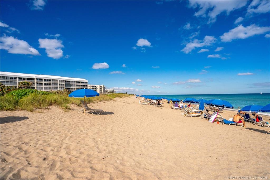 Stuart, Florida 34996, United States, 2 Bedrooms Bedrooms, ,2 BathroomsBathrooms,Residential,Active,24021