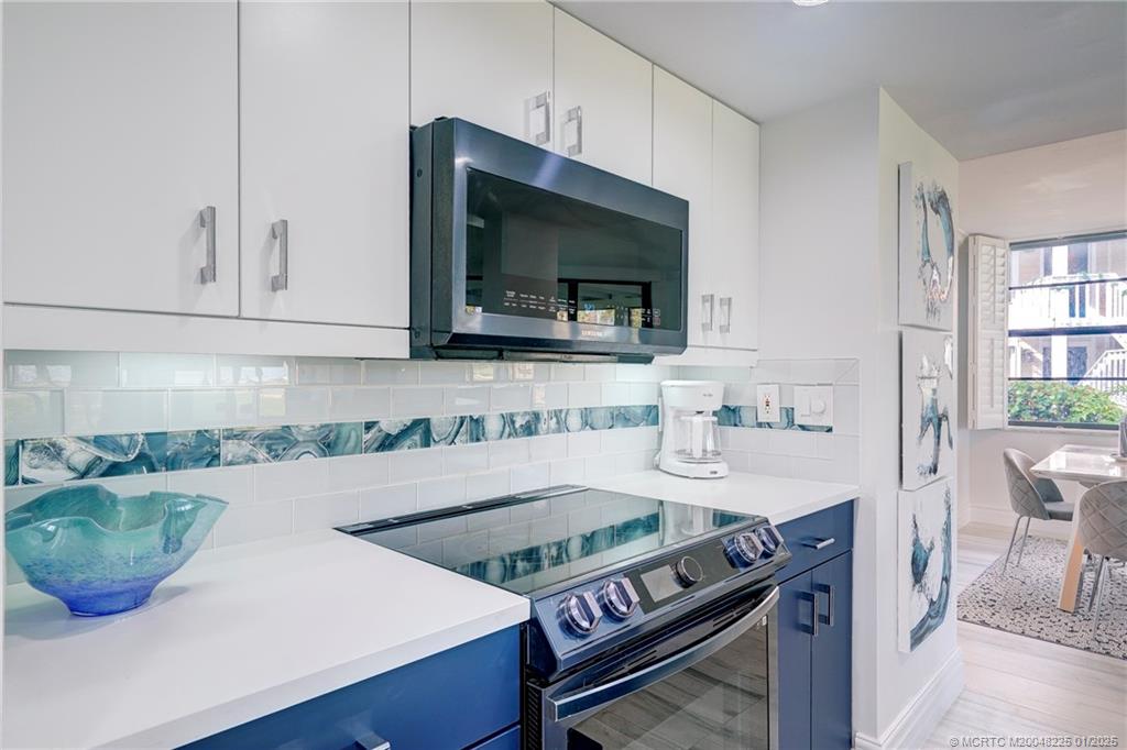 Stuart, Florida 34996, United States, 2 Bedrooms Bedrooms, ,2 BathroomsBathrooms,Residential,Active,24021