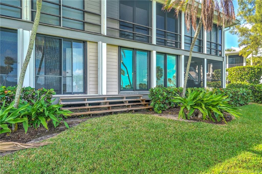 Stuart, Florida 34996, United States, 2 Bedrooms Bedrooms, ,2 BathroomsBathrooms,Residential,Active,24021