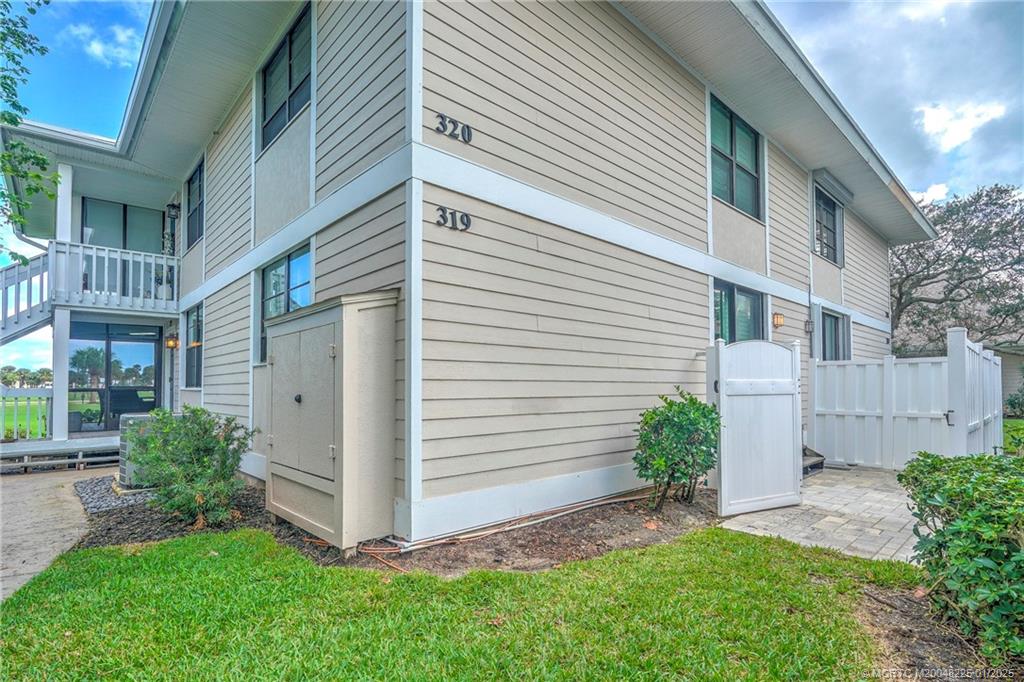 Stuart, Florida 34996, United States, 2 Bedrooms Bedrooms, ,2 BathroomsBathrooms,Residential,Active,24021