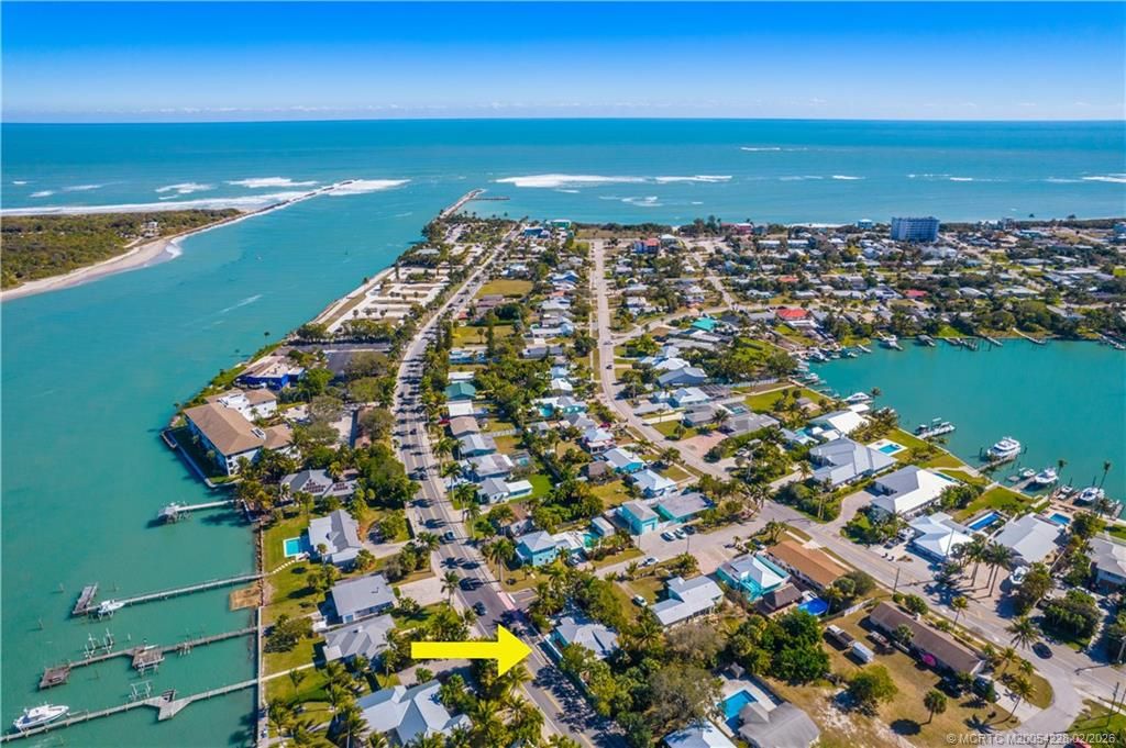 Photo of 101 Eldorado Street, Fort Pierce, FL 34949 (MLS # M20054228)