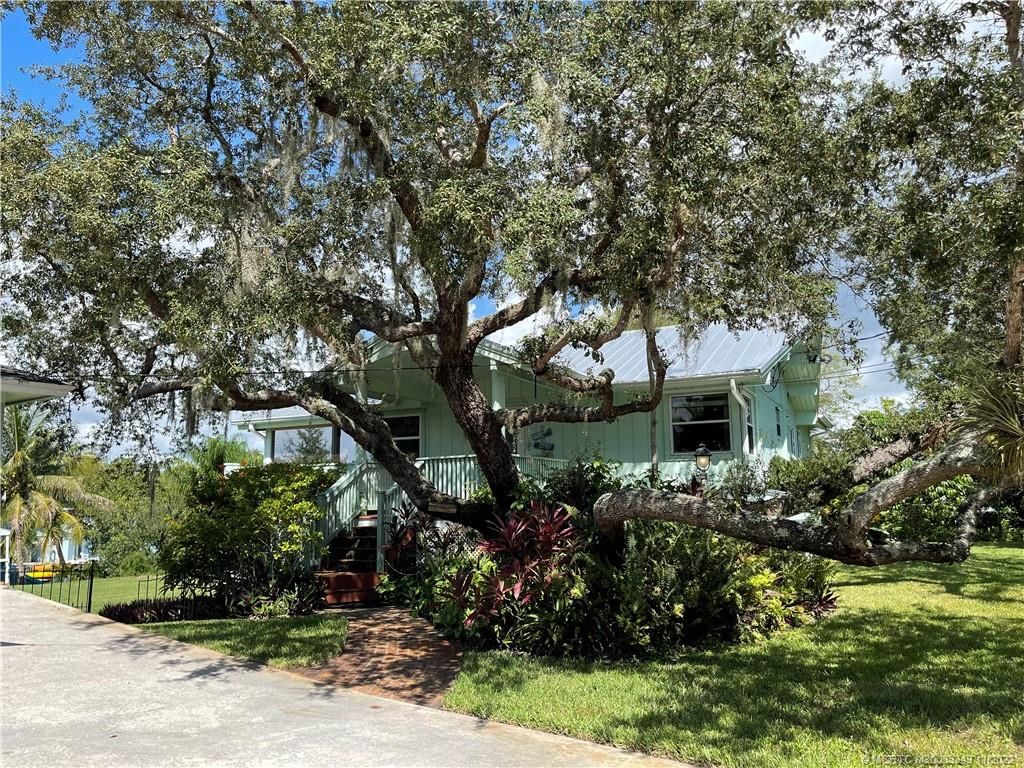 Photo of 3108 SW Cedar Trail, Palm City, FL 34990 (MLS # M20033349)