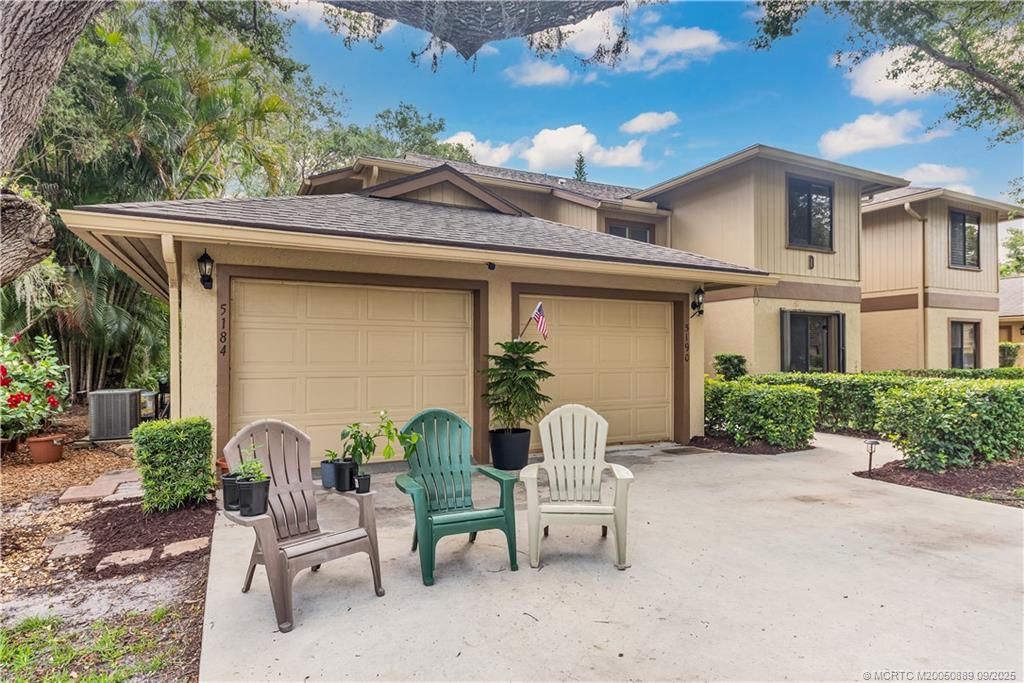 Photo of 5184 SE Schooner Oaks Way, Stuart, FL 34997 (MLS # M20050889)