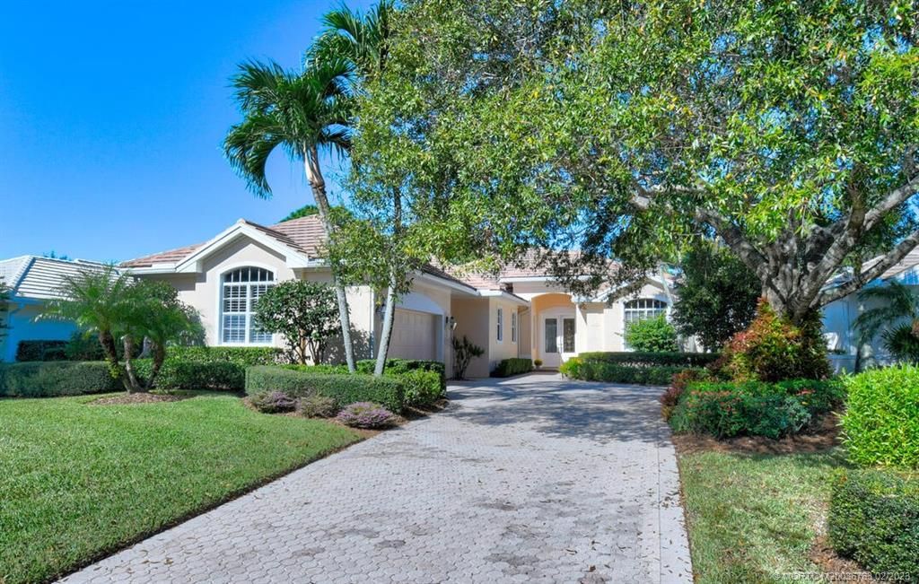 Photo of 4364 SE Coventry Lane, Stuart, FL 34997 (MLS # M20036763)