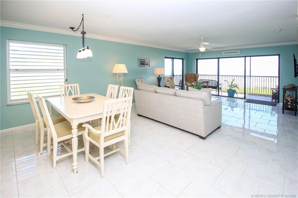 Stuart, Florida 34996, United States, 2 Bedrooms Bedrooms, ,2 BathroomsBathrooms,Residential,Active,230082