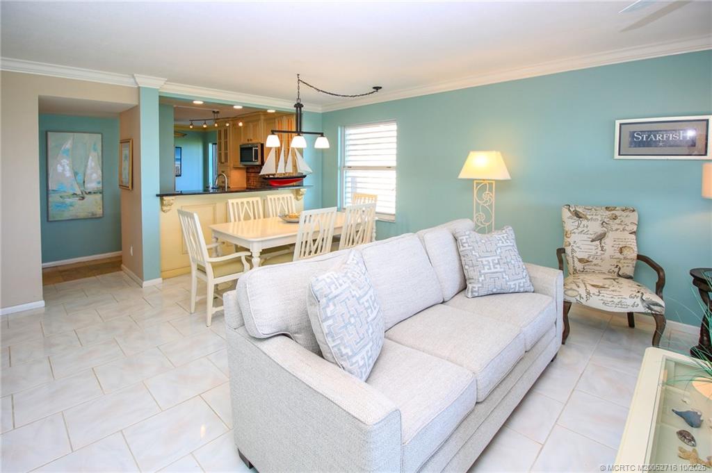 Stuart, Florida 34996, United States, 2 Bedrooms Bedrooms, ,2 BathroomsBathrooms,Residential,Active,230082