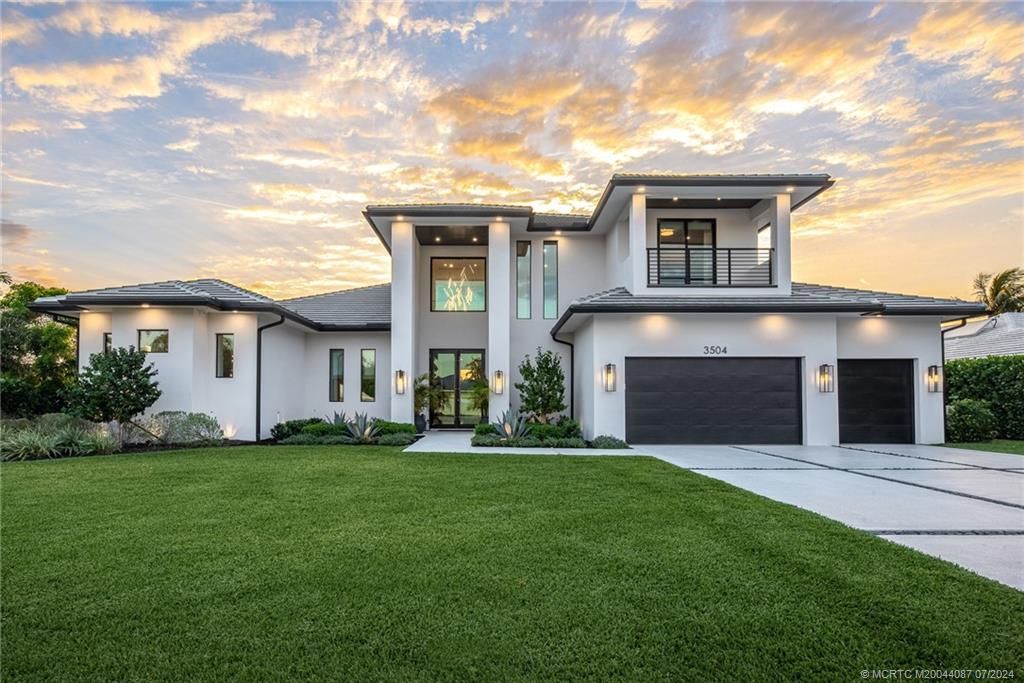 Photo of 3504 SE Fairway E, Stuart, FL 34997 (MLS # M20044087)