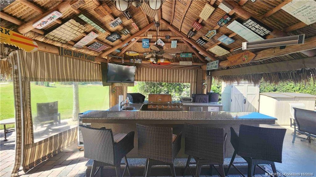 467 NW Sandtrap Lane