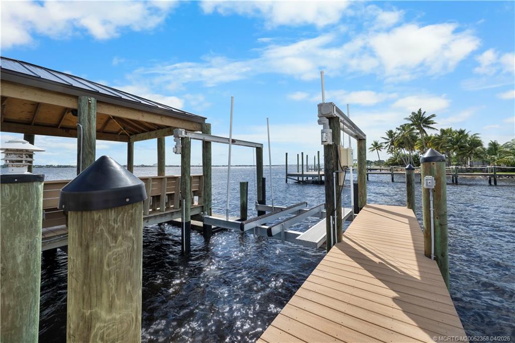 Jensen Beach, Florida, 34957, United States, 4 Bedrooms Bedrooms, ,5 BathroomsBathrooms,Residential,Active,1954333