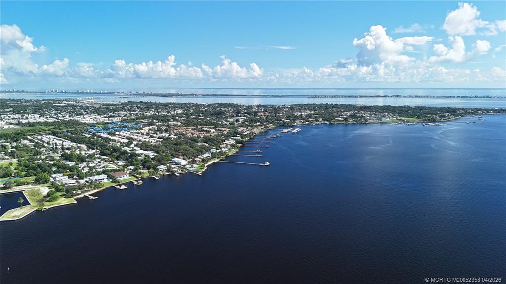 Jensen Beach, Florida, 34957, United States, 4 Bedrooms Bedrooms, ,5 BathroomsBathrooms,Residential,Active,1954333