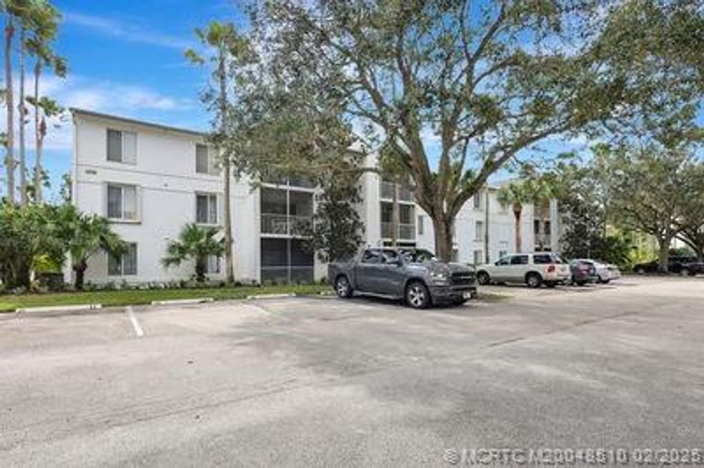Photo of 2500 SE Anchorage Cv #E-1, Port Saint Lucie, FL 34952 (MLS # M20048510)