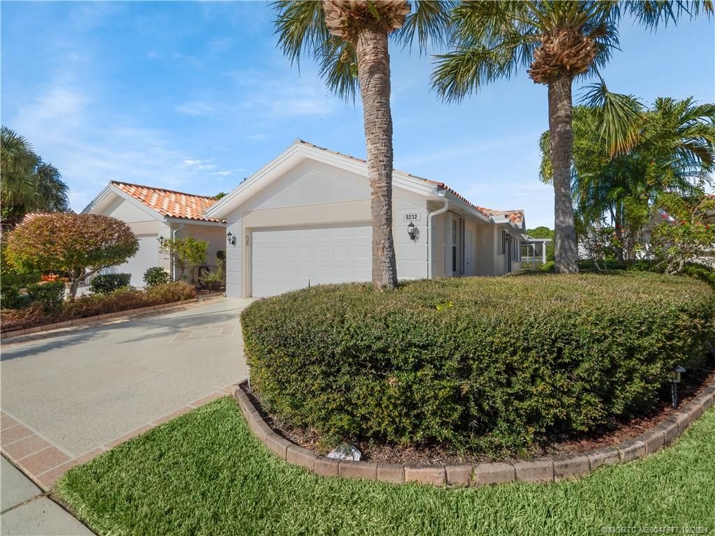 Photo of 8232 SE Double Tree Drive, Hobe Sound, FL 33455 (MLS # M20047677)