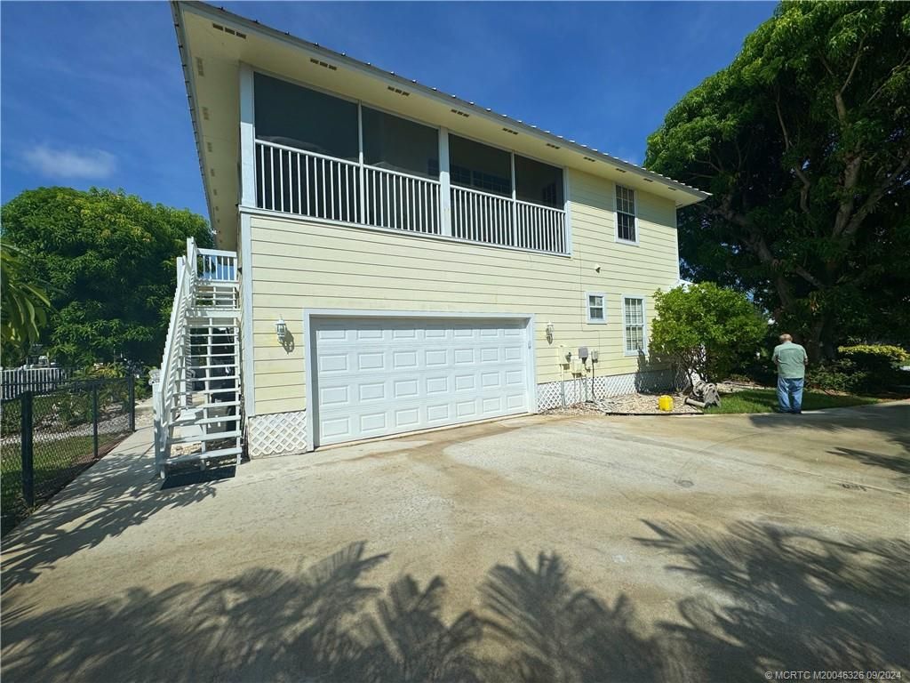 Photo of 4225 SE Centerboard Lane, Stuart, FL 34997 (MLS # M20046326)