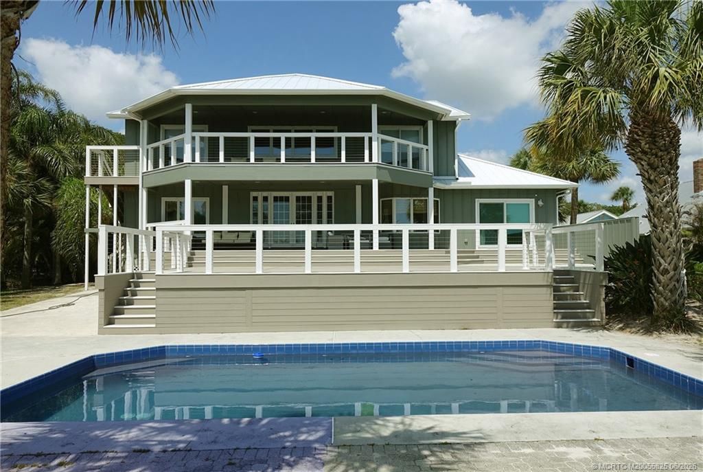 Photo of 114 N Sewalls Point Road, Stuart, FL 34996 (MLS # M20055825)
