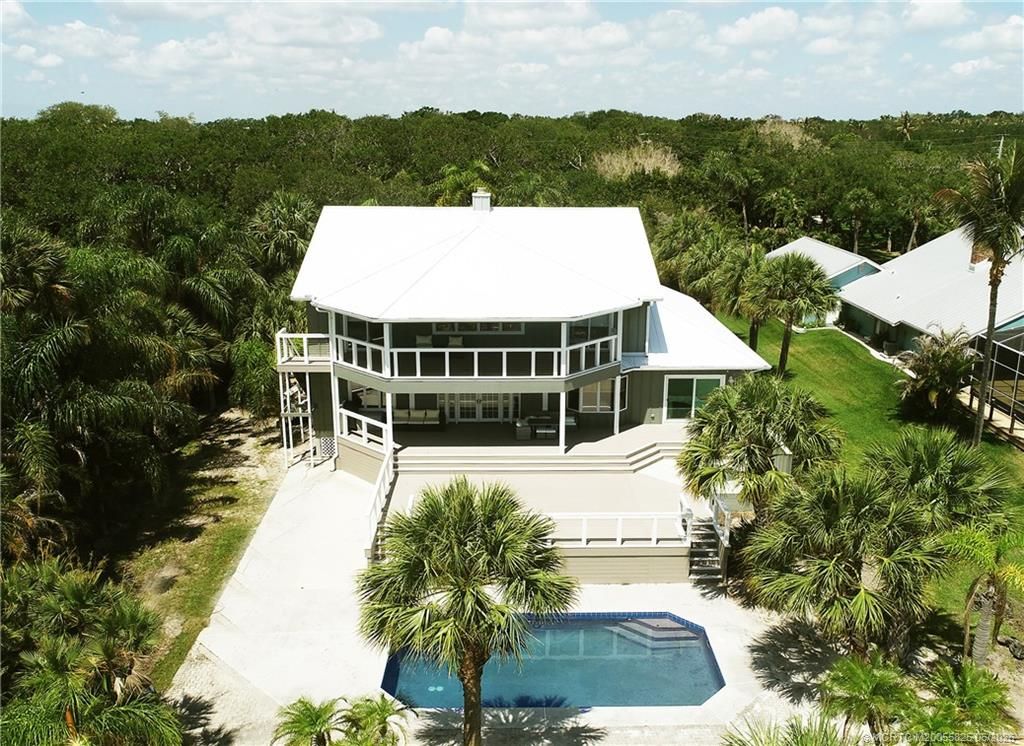 Photo of 114 N Sewalls Point Road, Stuart, FL 34996 (MLS # M20055825)