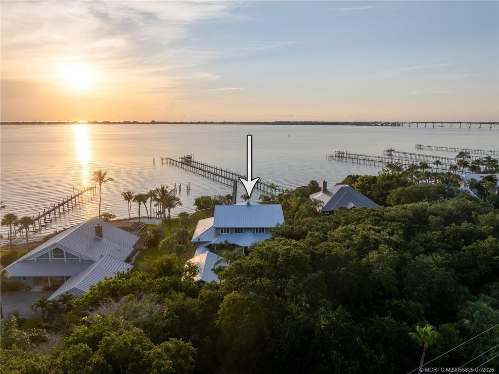 114 N Sewalls Point Road