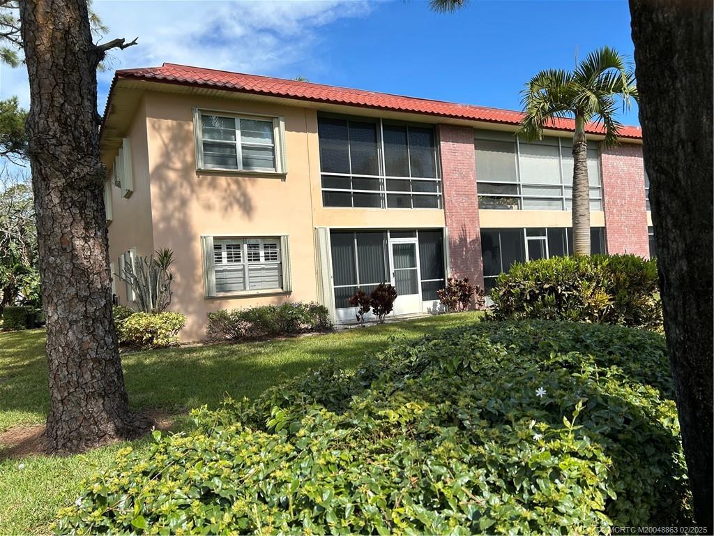 Stuart, Florida 34994, United States, 2 Bedrooms Bedrooms, ,2 BathroomsBathrooms,Residential,Pending,10842