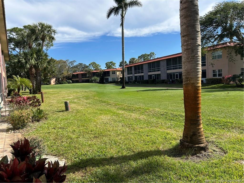 Stuart, Florida 34994, United States, 2 Bedrooms Bedrooms, ,2 BathroomsBathrooms,Residential,Pending,10842