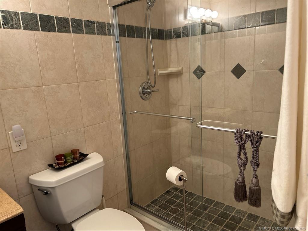 Stuart, Florida 34994, United States, 2 Bedrooms Bedrooms, ,2 BathroomsBathrooms,Residential,Pending,10842