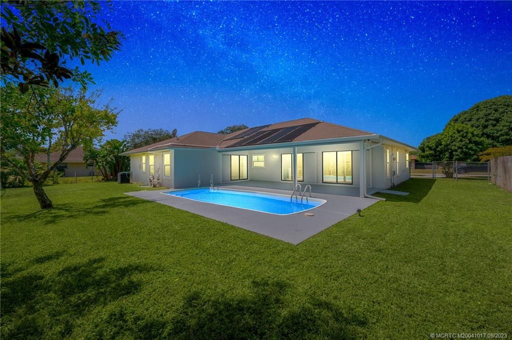 Photo of 5008 SE Major Way, Stuart, FL 34997 (MLS # M20041017)