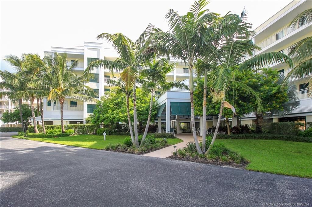 Photo of 529 NE Plantation Road #307, Stuart, FL 34996 (MLS # M20046850)