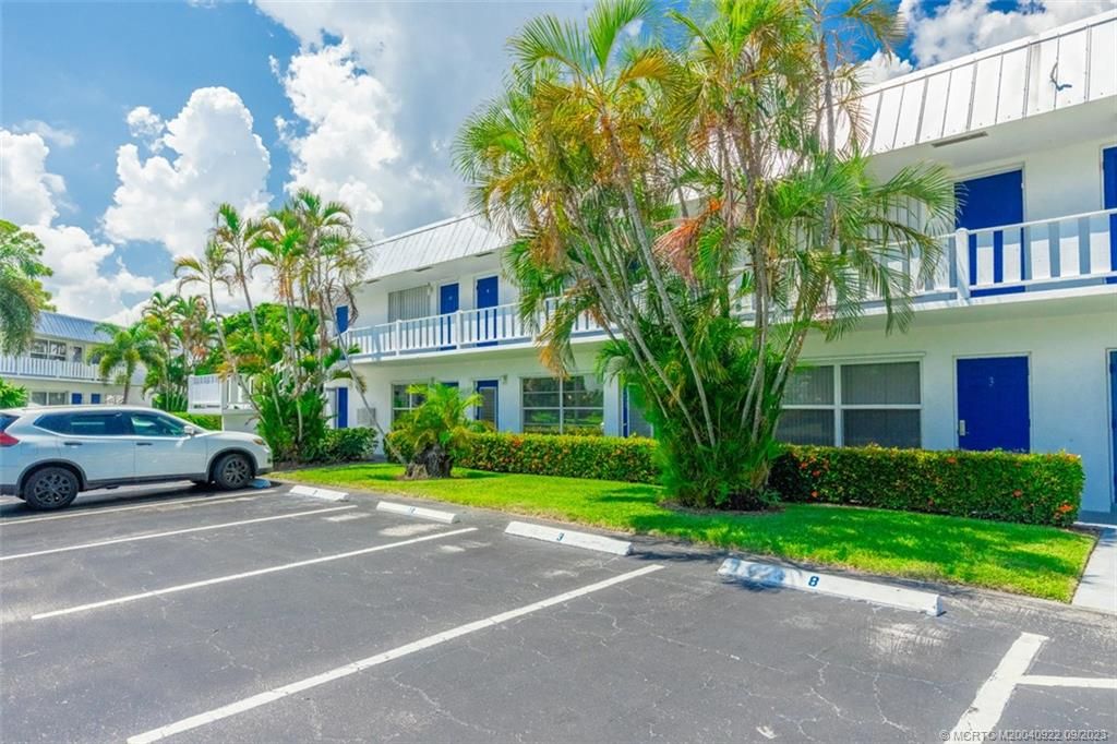 Photo of 2929 SE Ocean Boulevard #E5, Stuart, FL 34996 (MLS # M20040922)