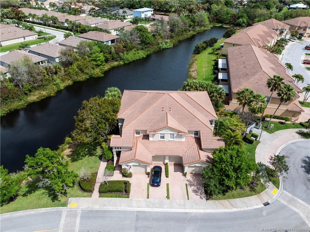 Photo of 691 SW Glen Crest Way, Stuart, FL 34997 (MLS # M20054917)