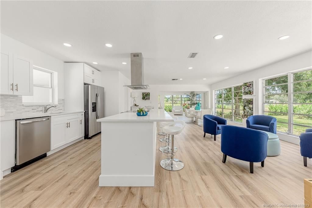 Photo of 2801 SE Morningside Boulevard, Port Saint Lucie, FL 34952 (MLS # M20040109)