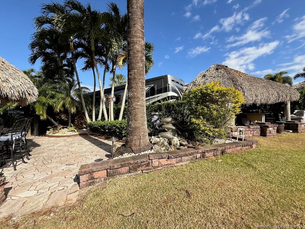 421 NW Chipshot Lane