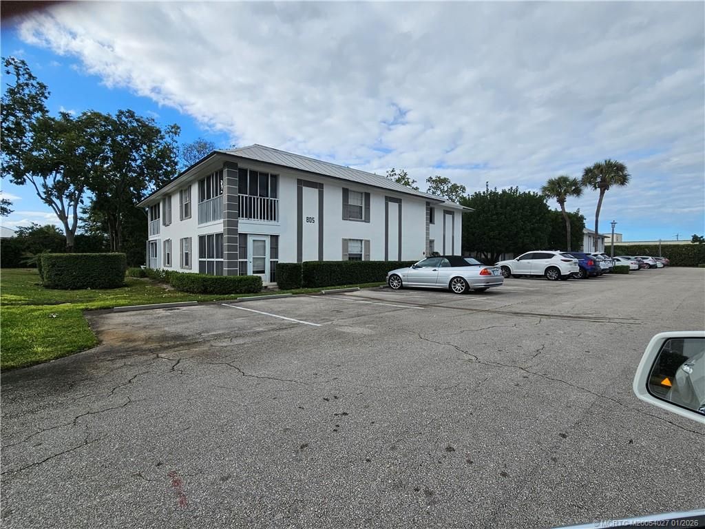 Photo of 805 SE Central Parkway #16, Stuart, FL 34994 (MLS # M20054027)