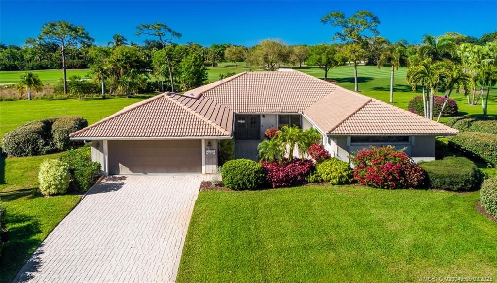 Photo of 4782 SW Aberdeen Circle, Palm City, FL 34990 (MLS # M20049539)