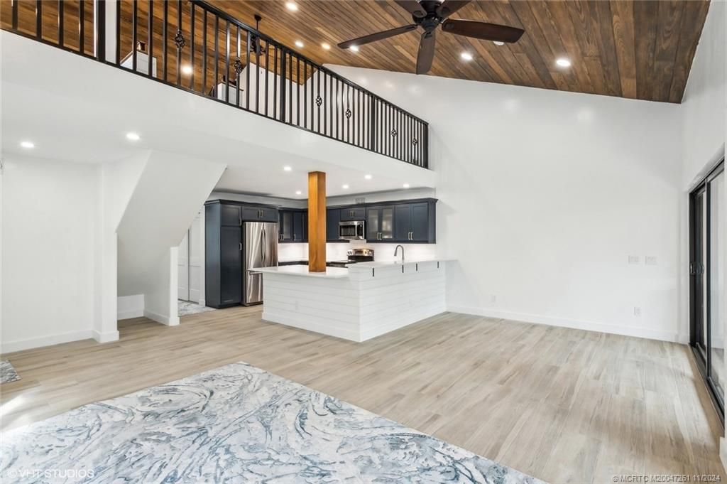 Photo of 223 NE Edgewater Drive #223, Stuart, FL 34996 (MLS # M20047261)