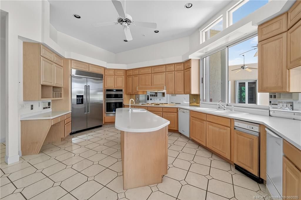 Photo of 11867 SE Freeport Court, Hobe Sound, FL 33455 (MLS # M20051909)