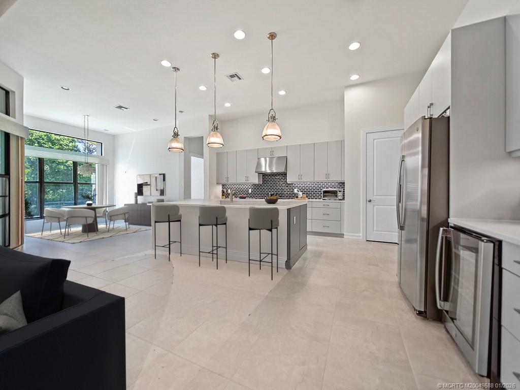 Palm City, Florida, 34990, United States, 4 Bedrooms Bedrooms, ,3 BathroomsBathrooms,Residential,Active,1732496