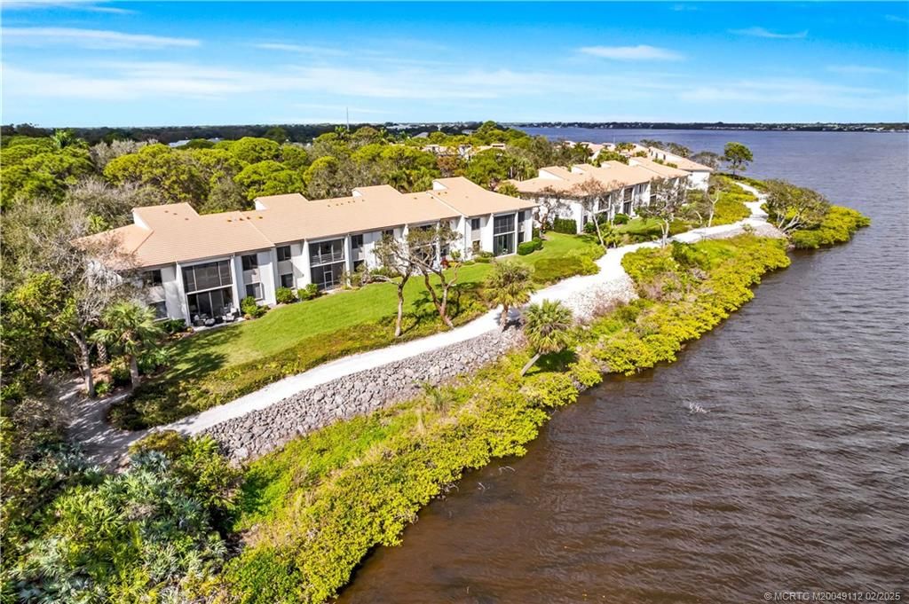 Photo of 2580 NW Seagrass Drive #8B, Palm City, FL 34990 (MLS # M20049112)