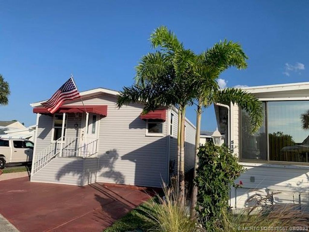 Photo of 536 Nettles Boulevard, Jensen Beach, FL 34957 (MLS # M20038667)