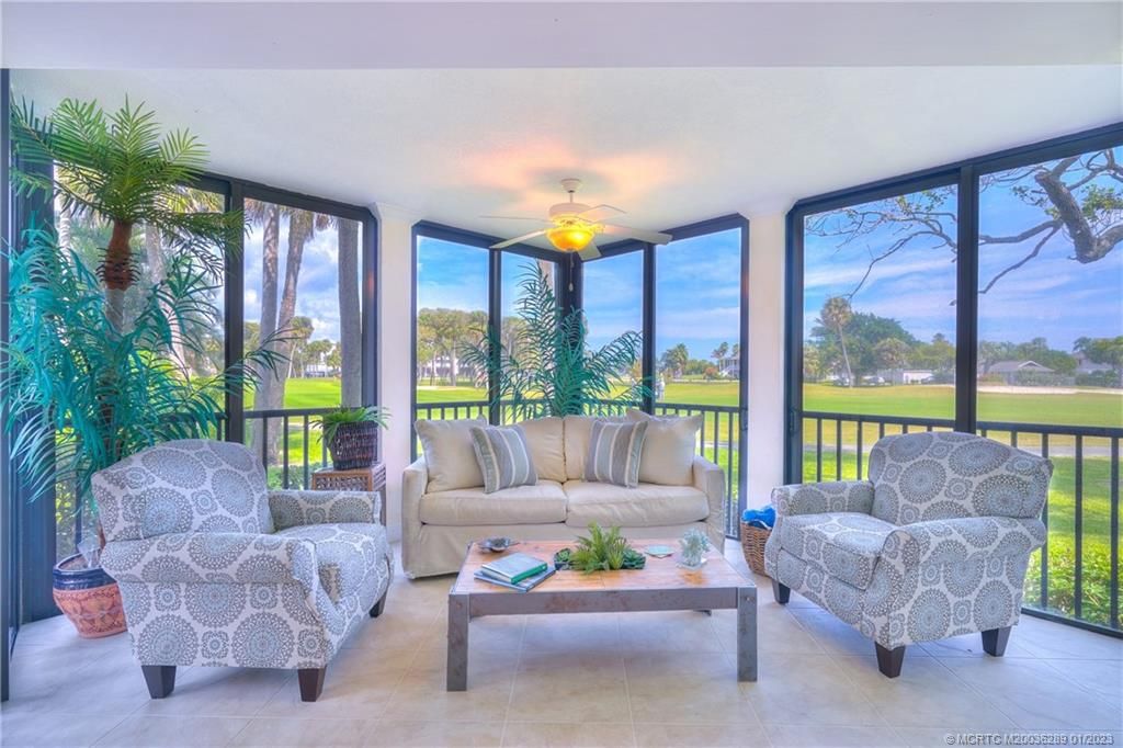 Photo of 267 NE Edgewater Drive, Stuart, FL 34996 (MLS # M20036289)