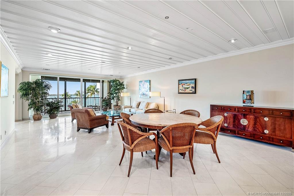 2824 SE Dune Drive 2302