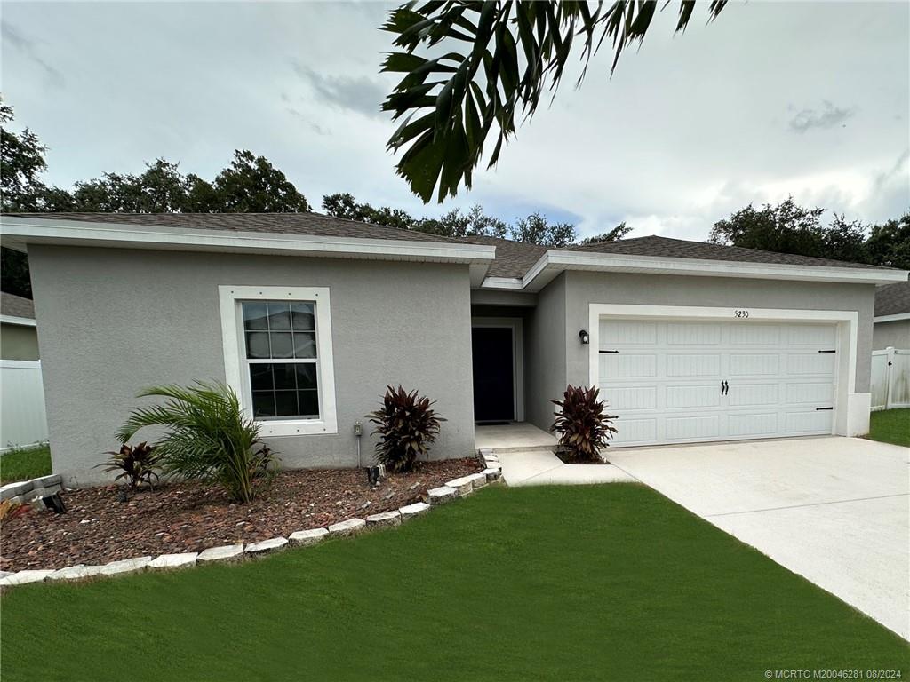 Photo of 5230 Oakland Lake Circle, Fort Pierce, FL 34951 (MLS # M20046281)