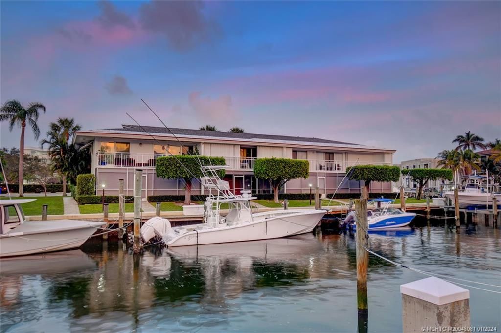 Photo of 68 Yacht Club Drive #16, North Palm Beach, FL 33408 (MLS # M20043081)