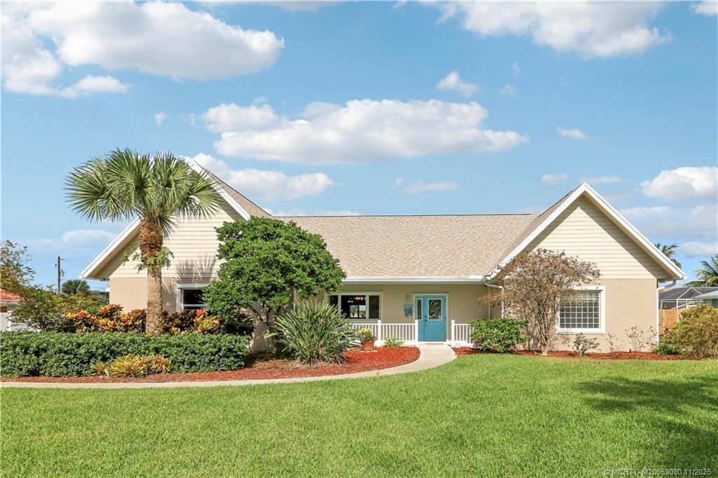 Photo of 5439 SE Horseshoe Point Road, Stuart, FL 34997 (MLS # M20053080)