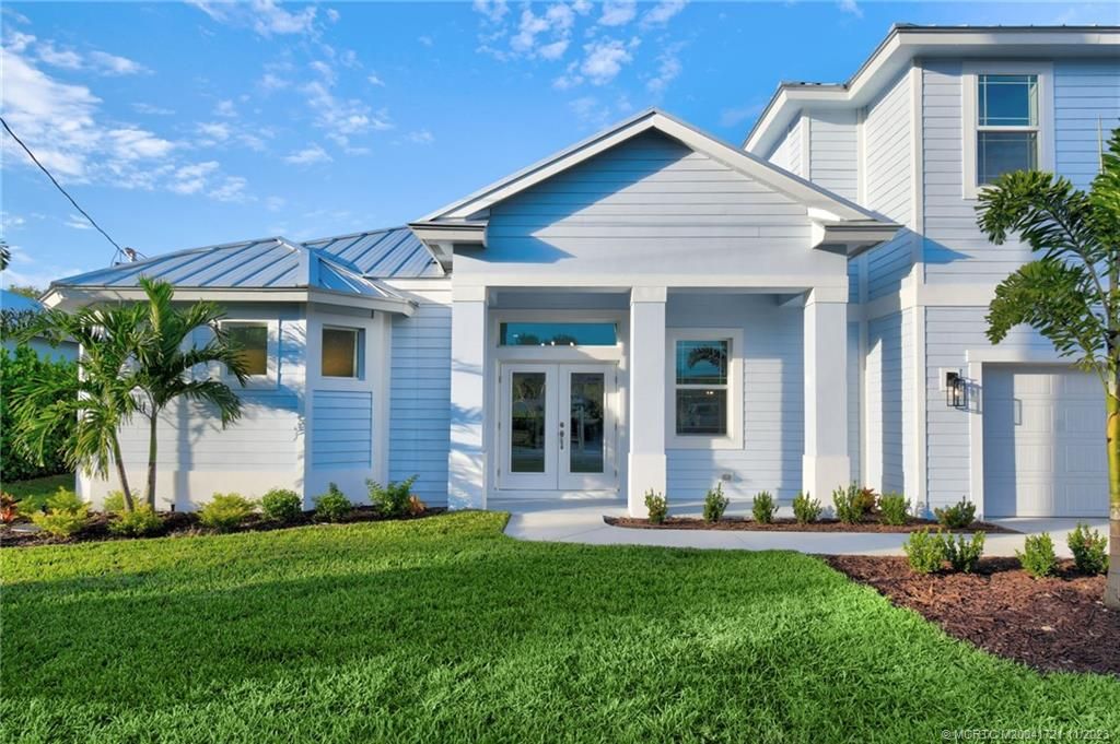 Photo of 228 SW Indian Groves Drive, Stuart, FL 34994 (MLS # M20041721)