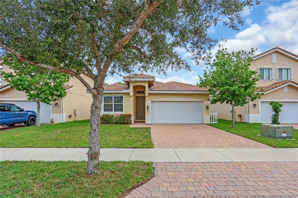 Photo of 2609 SW Gallery Circle, Palm City, FL 34990 (MLS # M20050762)