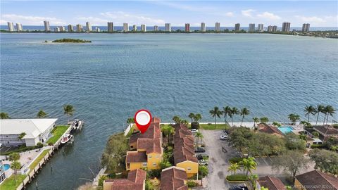 Condo For Rent - 1155 Lake Shore Drive #202<br/> West Palm Beach, FL 33403