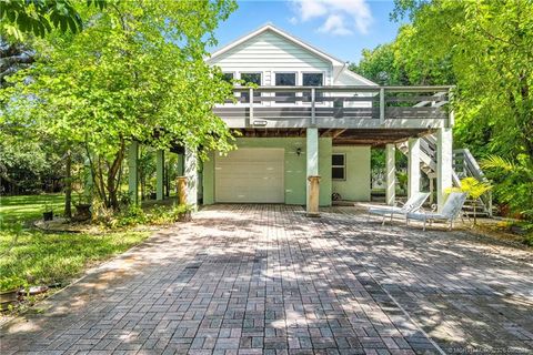 Photo of 1398 SW Palm City Road, Stuart, FL 34994 (MLS # M20052325)